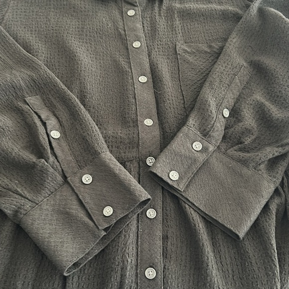 Torrid Peplum Crinkle Flannel Gauze Button Up Top Size 5 - Picture 11 of 11